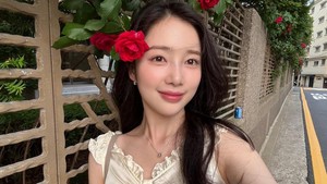 Yun Chae Kyung mengawali karier sebagai idola K-Pop lewat grup Puretty. (Foto: dok. Instagram @yunvely_0824)