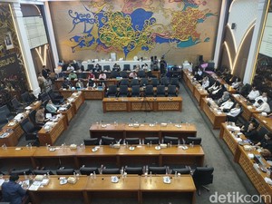 Rhoma Irama Minta Pemerintah Hadir di Industri Seni, Singgung Demam Korea