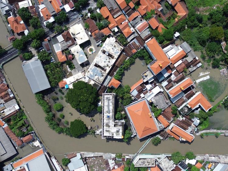 Banjir Lumpuhkan Sejumlah Ruas Jalan di Sidoarjo Usai Hujan Lebat