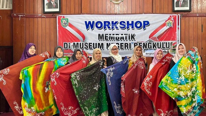 Batik Besurek khas Bengkulu yang dilestarikan UMKM