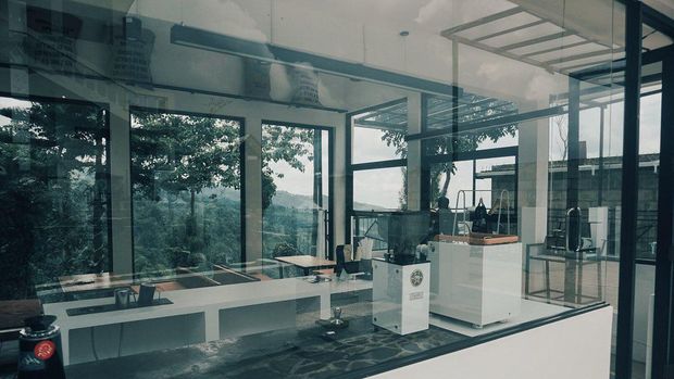 Chill Cofee di Kaki Gunung Bromo