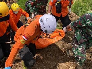 Korban Longsor Banjarnegara Jadi 5 Orang, 23 Masih Hilang