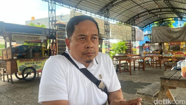 General Manager dealer Bajaj, Budi Dirgantara General Manager dealer Bajaj, Budi Dirgantara ditemui di kawasan Tirtonadi , Banjarsari, Kamis (20/11/2025).