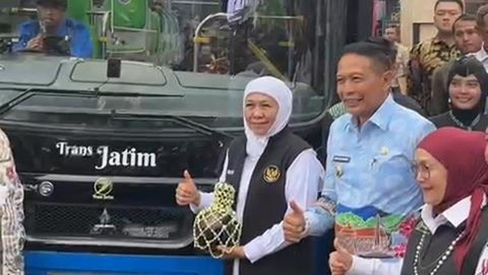 Gubernur Jawa Timur Khofifah Indar Parawansa luncurkan TransJatim koridor Malang Raya
