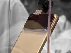 Penampakan Nyata Honor Robot Phone, Siap Gebrak MWC 2026