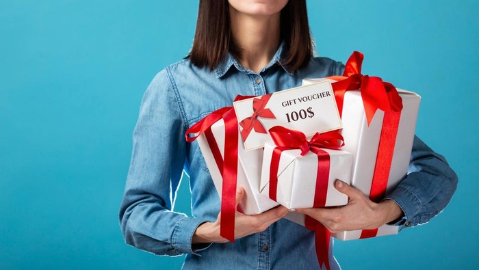 Ide Hadiah Hari Guru Nasional yang Bermanfaat, Unik, dan Berkesan