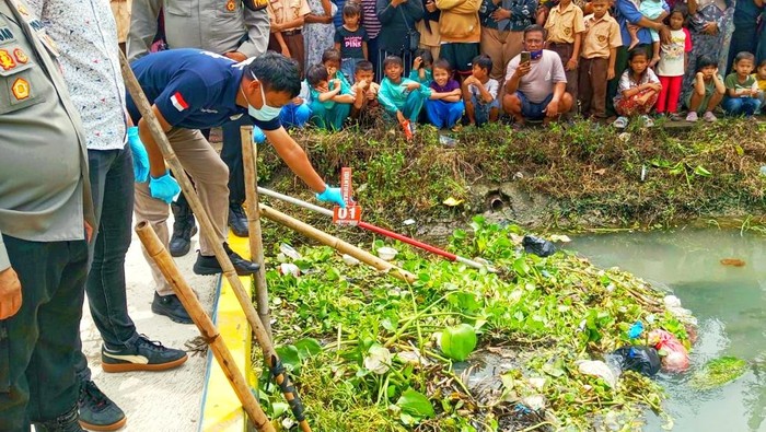 Kerangka manusia yang ditemukan di irigasi Karawang