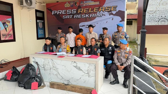 Konferensi pers pengungkapan kasus pembunuhan berencana di wilayah Kutai Barat, Kaltim pada Oktober 2025 lalu.