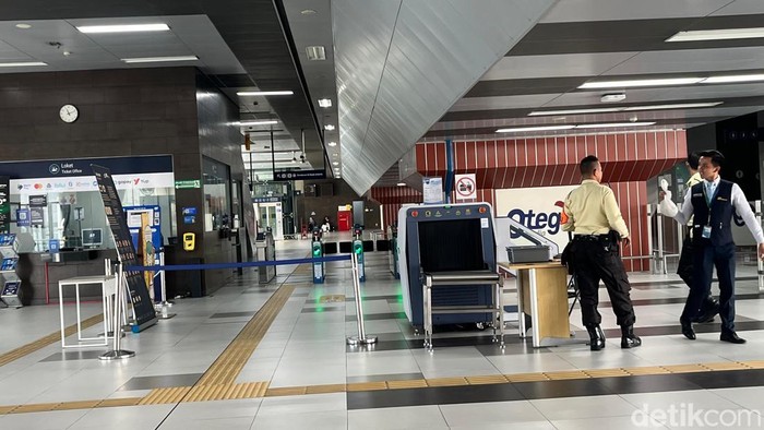 MRT Jakarta alami gangguan. (Rumondang/detikcom)