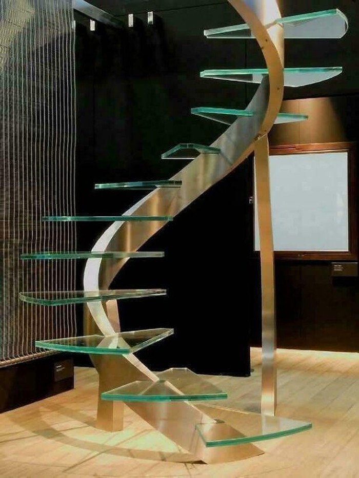 Ngeri! Deretan Tangga yang Bikin Merinding, Salah Pijak Nyawa Melayang