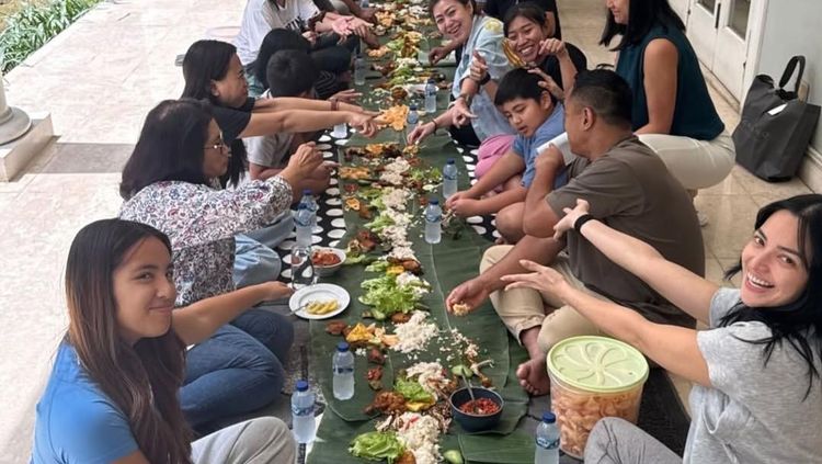 Nia Ramadhani Kabulkan Permintaan Mainaka Ultah Sederhana, Beri Doa Mendalam