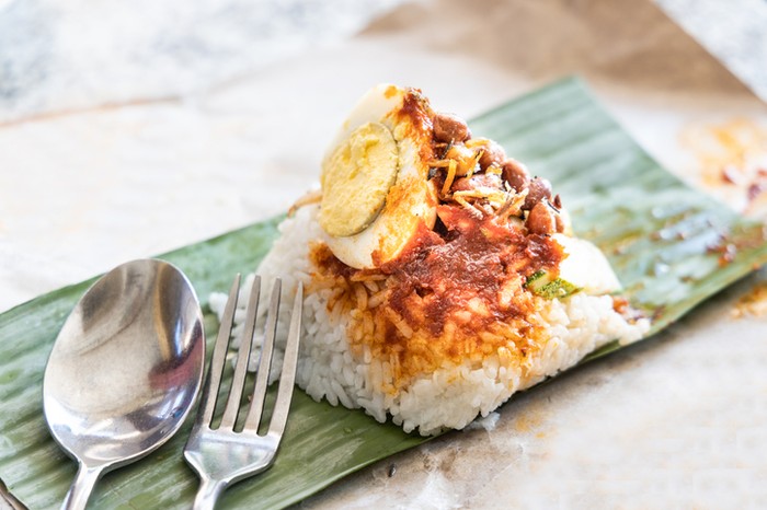 Niat Bantu Lariskan Nasi Lemak, Wanita Ini Malah Dipatok Biaya Ekstra