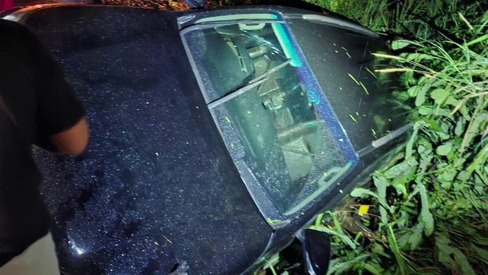 Ketua DPRD Luwu Timur, Ober Datte mengalami kecelakaan tunggal di Jalan Ahmad Yani, Kabupaten Luwu Timur, Sulawesi Selatan (Sulsel).