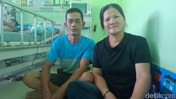 Orang tua pasien anak di Krayan saat mendampingi anaknya di RSU Kota Tarakan.
