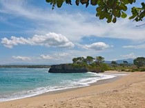 Pantai Leppu, Surga Tersembunyi di Selatan Pulau Sumbawa