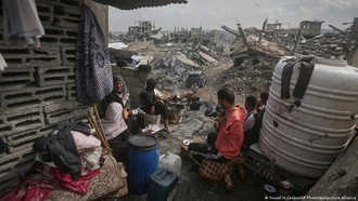 Heboh Penerbangan Misterius, Israel Pindahkan Warga Gaza secara 'Sukarela'?