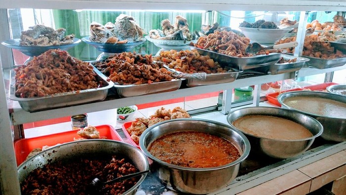 Penggemar Warteg Merapat! Ini 10 Warteg Terenak di Jakarta