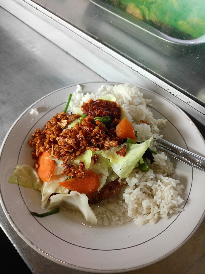 Penggemar Warteg Merapat! Ini 10 Warteg Terenak di Jakarta