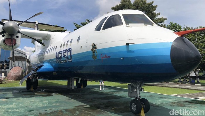 Pesawat N250 Gatotkaca di Museum Pusat TNI AU Dirgantara Mandala, Depok, Sleman, Kamis (20/11/2025).