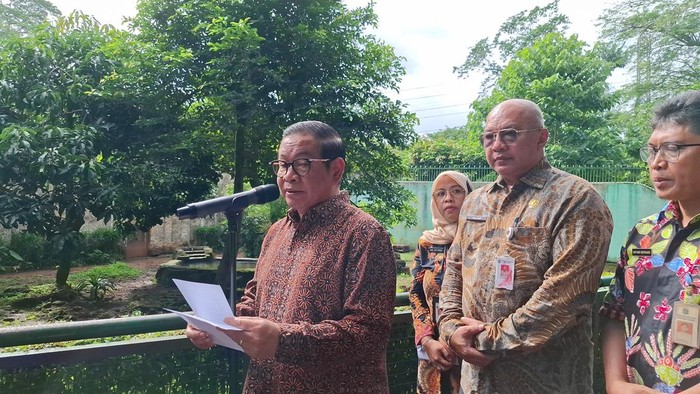 Pramono Cek Harimau Ragunan