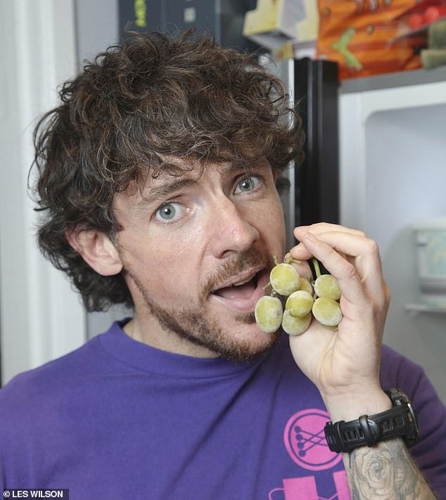 Pria Ini Sukses Turunkan Berat Badan 109 Kg, Begini Pola Makannya! Pria Ini Sukses Turunkan Berat Badan 109 Kg, Begini Pola Makannya!