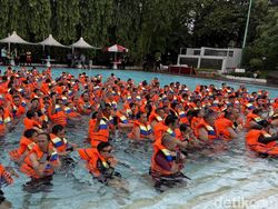 Momen Realme C85 Series Disemprot Waterjet Sampai Direbus