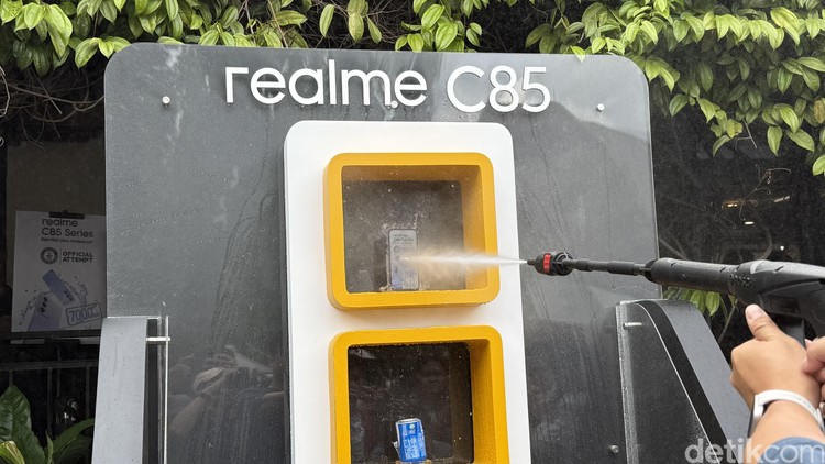 Realme C85 series