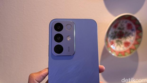 Realme C85 series Realme C85 series