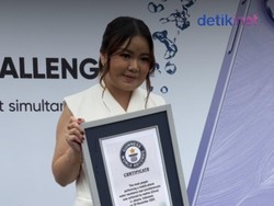 Video: Realme Pecahkan Guinness World Records