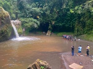 Remaja 15 Tahun Tenggelam di Air Terjun Mengening Saat Umanis Galungan