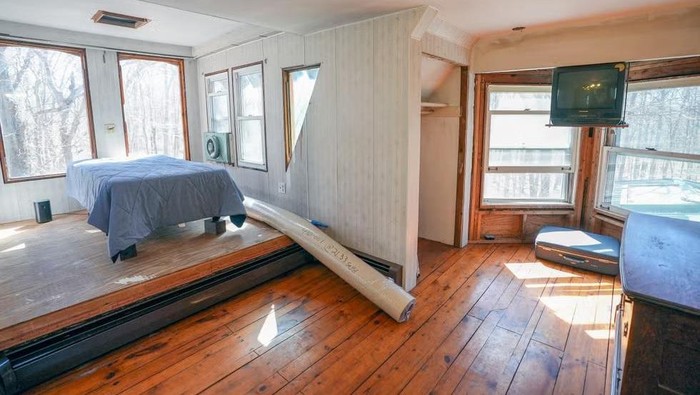 Renovasi rumah paling angker di AS. Foto sebelum renovasi