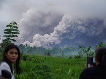 Kondisi Terkini Gunung Semeru: Rombongan Pendaki Sudah Turun ke Ranu Pani