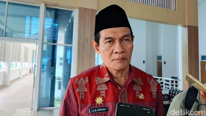 Wakil Bupati Lombok Tengah Muhammad Nursiah saat ditemui awak media, Kamis (20/11/2025) di Praya.