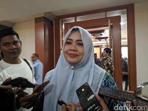 Kendaraan Dinas Seluruh Kepala OPD di NTB Diganti Mobil Listrik Mulai 2026