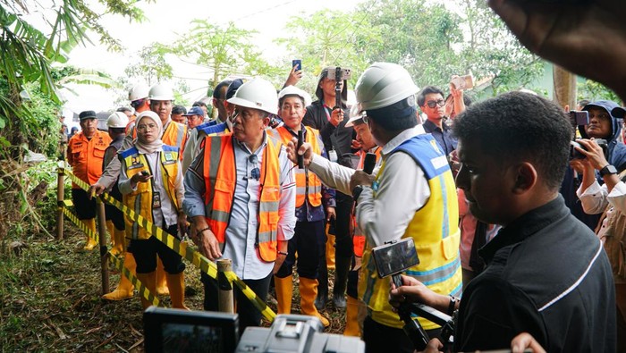 Wakil Ketua DPR RI Saan Mustopa