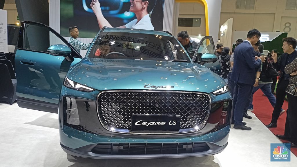 Brand asal China, Lepas resmi memperkenalkan L8 versi setir kanan. Model ini hadir melalui program pre-booking dengan harga Rp589.000.000. (CNBC Indonesia/Ferry Sandi)