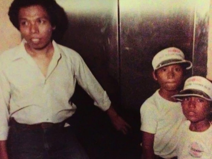 Desta Mahendra dan foto kenangan bersama Dono.