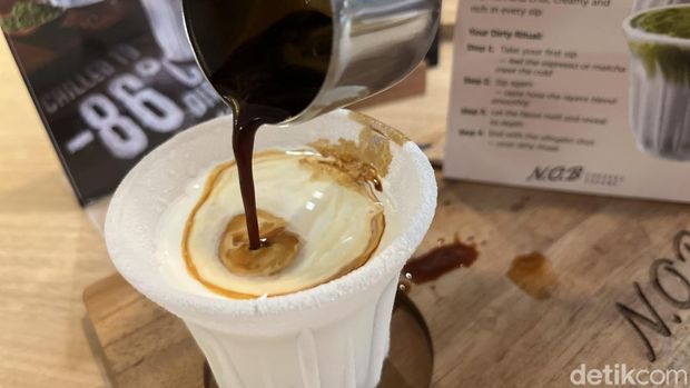 Dirty Latte di N.O.B N.O.B: Di Sini Ada Dirty Latte dan Matcha Latte Ekstrem Bersuhu -86 Derajat Celcius
