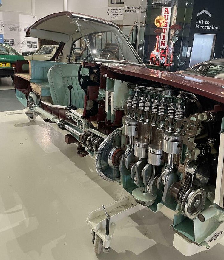 Foto saat benda dibelah