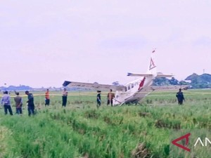Ada BBM Bocor, Lokasi Pesawat Jatuh di Karawang Disterilisasi 200 Meter