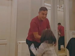 Momen Manis Hamish Daud & Zalina yang Sudah Makin Besar, Pamer Handshake Baru