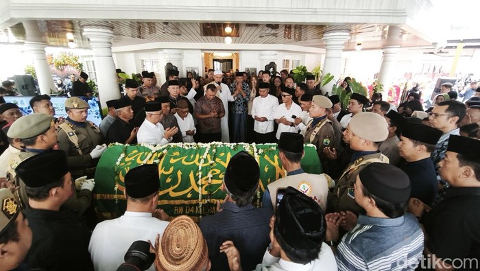 Jenazah istri Wali Kota Malang