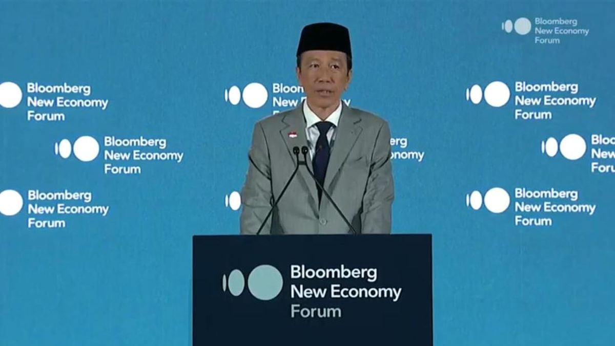 Jokowi Pidato di Bloomberg New Economy Forum, Banggakan Infrastruktur-QRIS