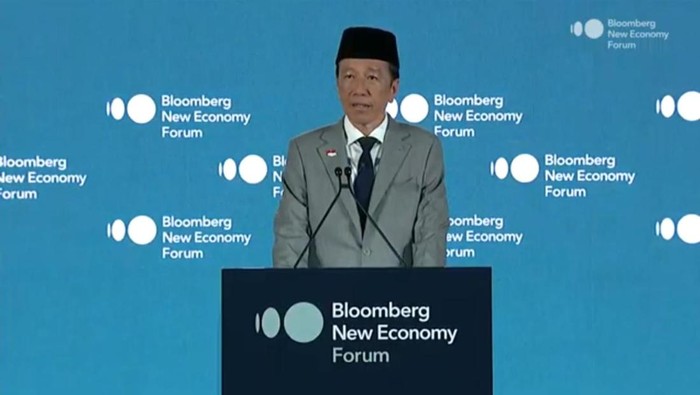 Jokowi hadiri Bloomberg New Economy Forum di Singapura