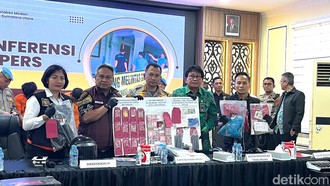 Eks Sopir Curi Ratusan Gram Emas Sebelum Bakar Rumah Hakim PN Medan