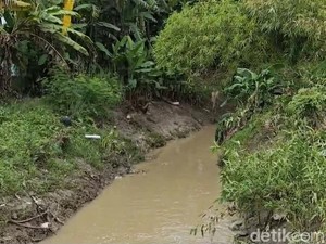 DPRD Jabar Minta BBWS Lekas Perbaiki TPT Tangani Banjir di Waled Cirebon