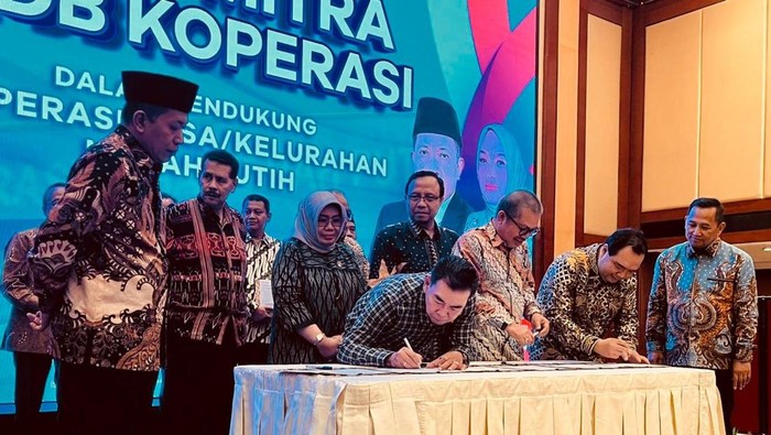 Menteri Koperasi (Menkop) Ferry Juliantono di UPI