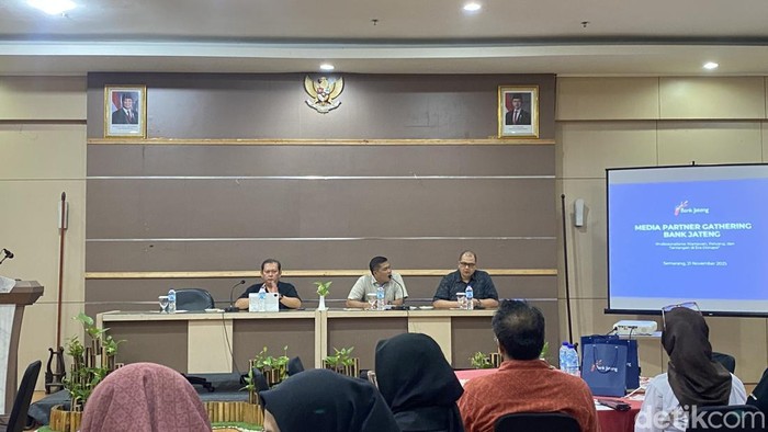 Media Gathering Bank Jateng bareng insan media di Kecamatan Gajahmungkur, Junat (21/11/2025).