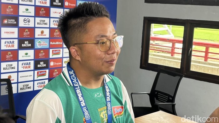Media Officer Persebaya Surabaya Jonathan Yohvinno