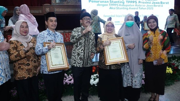 Pemkab Indramayu meraih penghargaan dalam penanganan stunting
